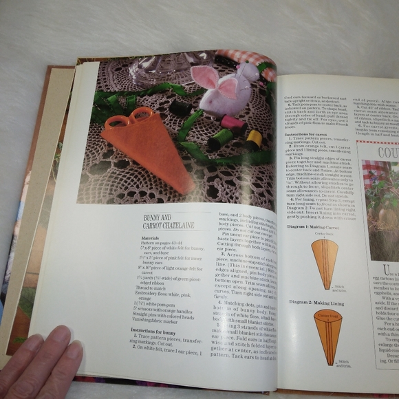 BOOK Scrap Saver's Country Stitchery by Sandra Lounsbury Foose - Picture 4 of 10